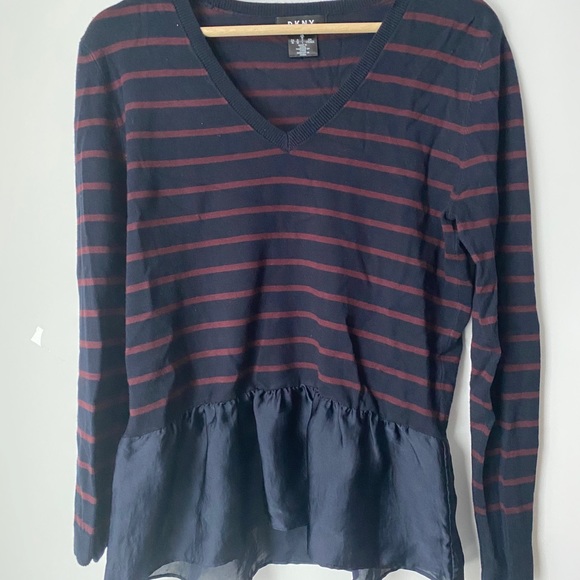 DKNY V neck top - Picture 1 of 6